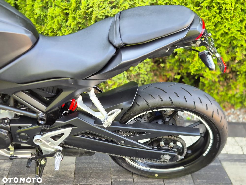 Honda CB - 16