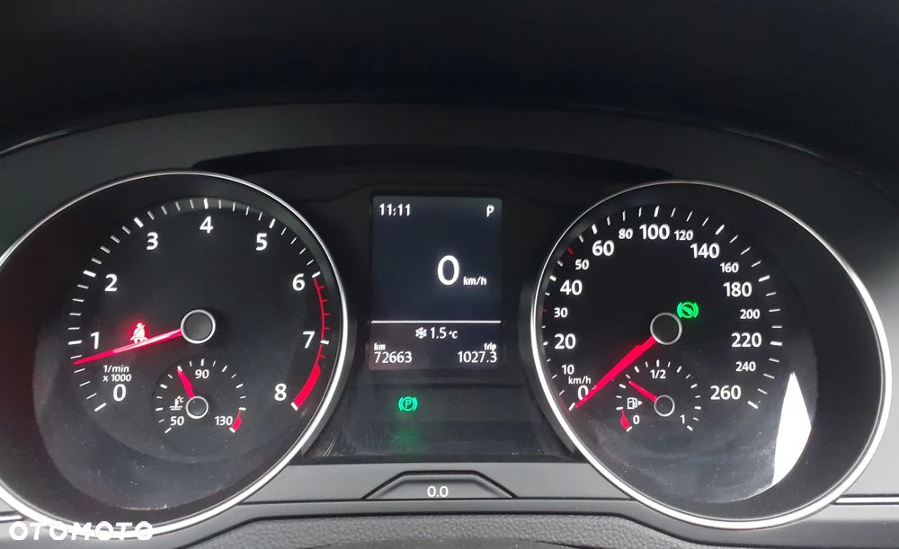 Volkswagen Passat - 11