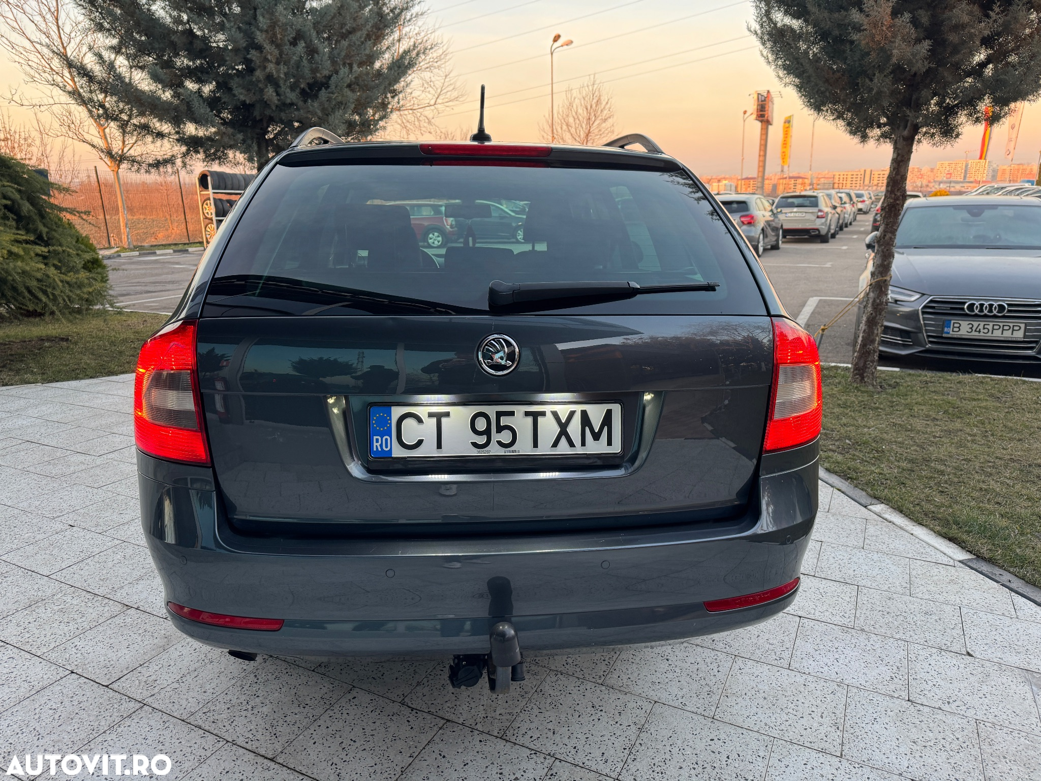 Skoda Octavia 1.6 TDI Ambiente DSG - 18