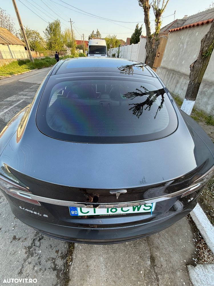 Tesla Model S Standard - 8