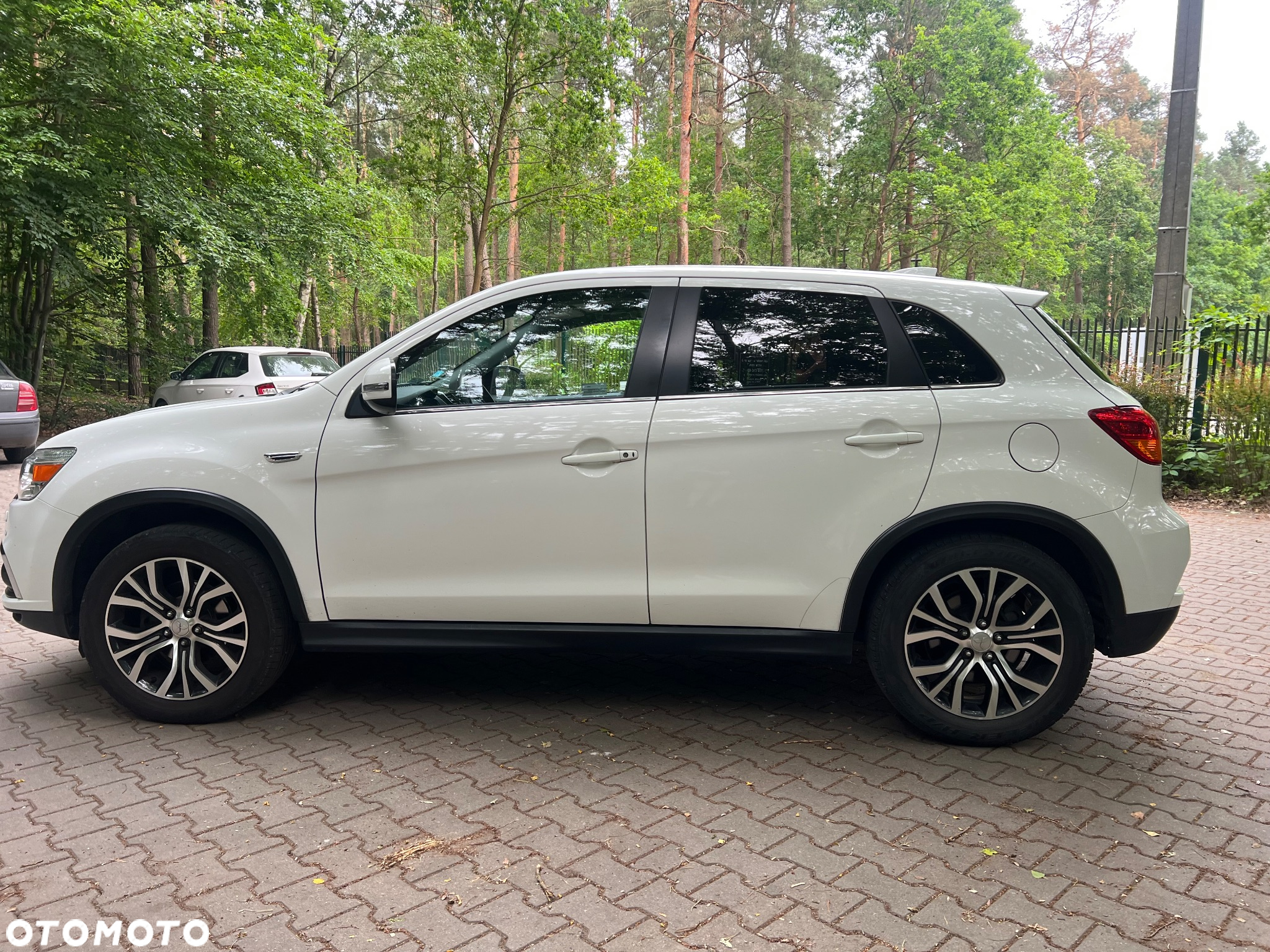 Mitsubishi ASX - 4