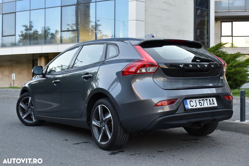 Volvo V40 D2 - 2