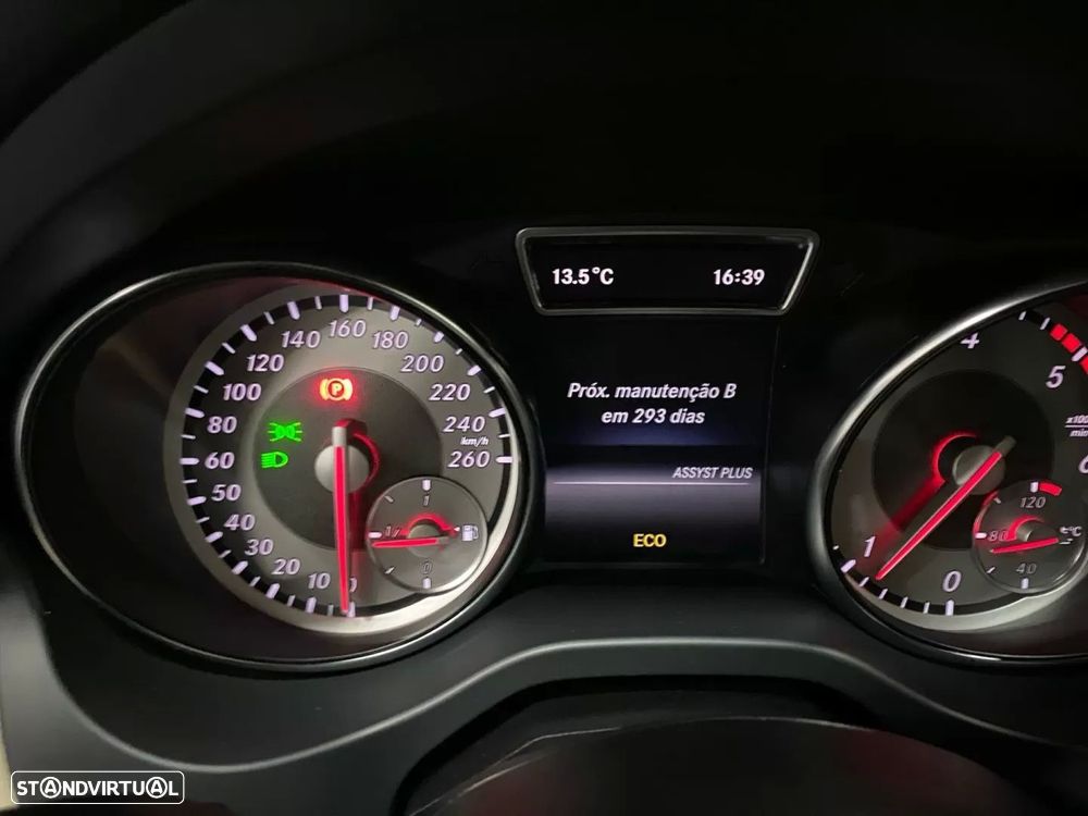 Mercedes-Benz GLA 180 (CDI) d Urban - 10