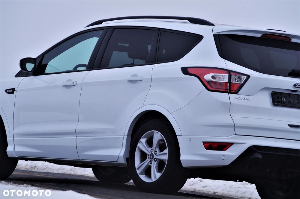Ford Kuga - 16