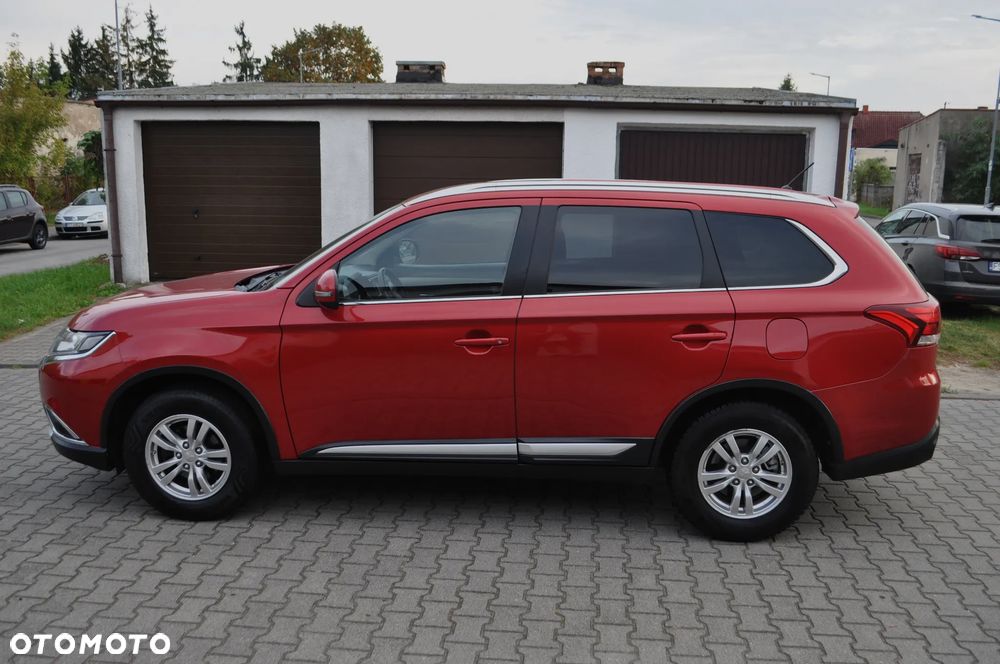 Mitsubishi Outlander 2.0 2WD Diamant Edition - 4