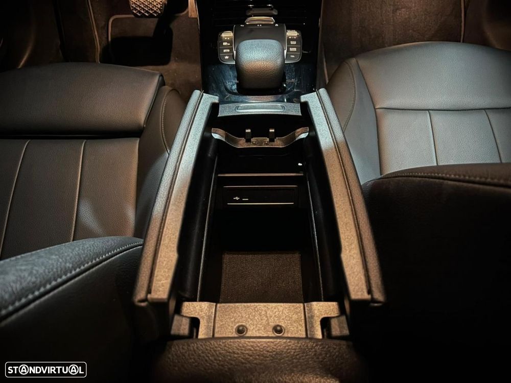 Mercedes-Benz A 250 Limousine - 24