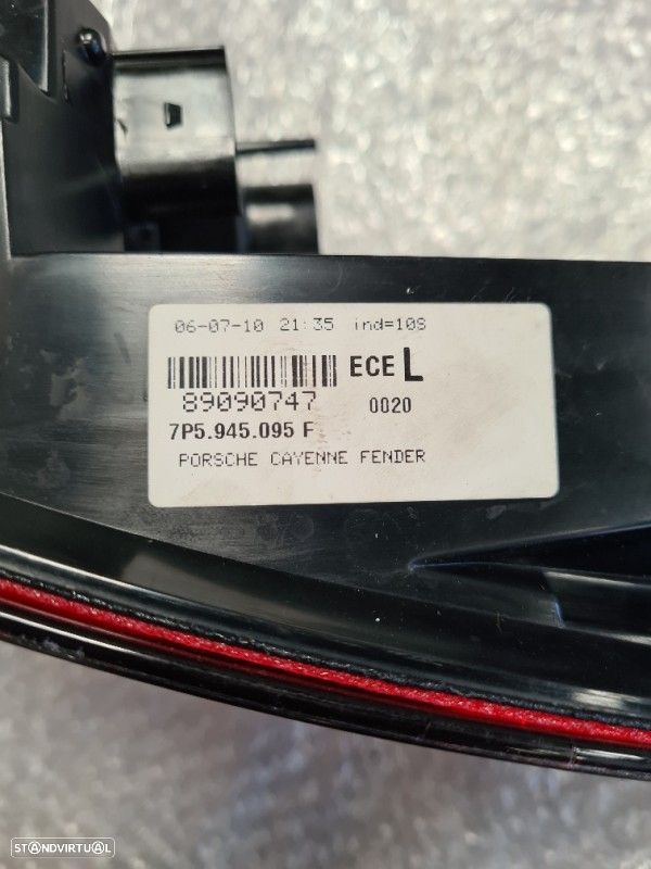 Farolim Esquerdo Painel Lanterna Stop Tras Ilharga Porsche Cayenne (9P - 10