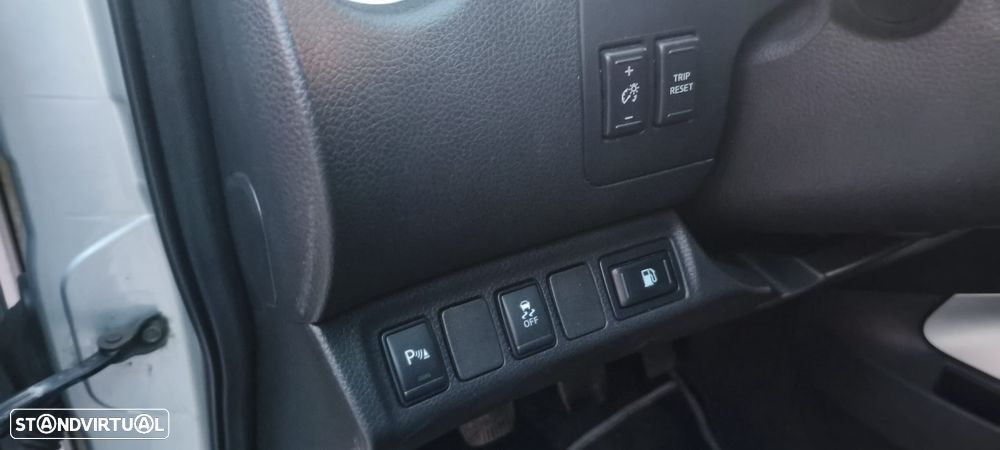Nissan NV300 - 19