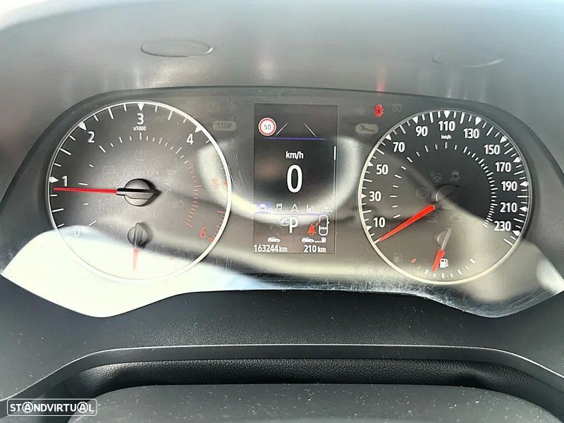 Renault Captur BLUE dCi 115 EDC BUSINESS EDITION - 15