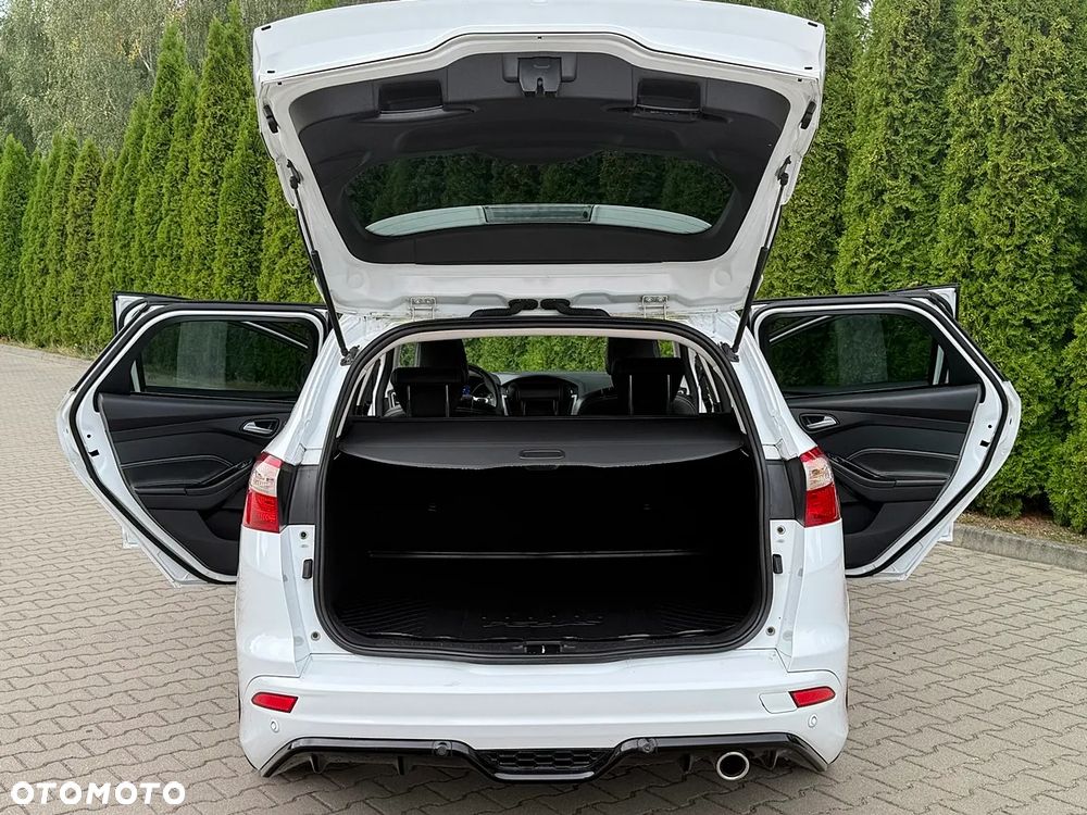 Ford Focus 1.6 EcoBoost Titanium - 25