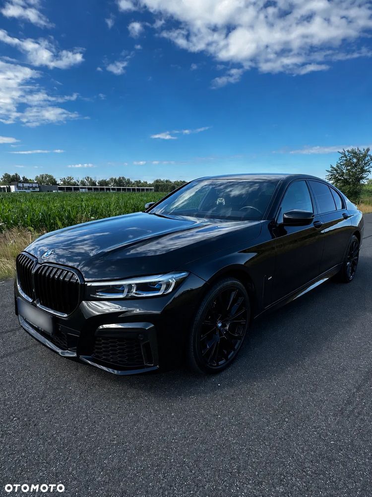 BMW Seria 7 750i xDrive - 1
