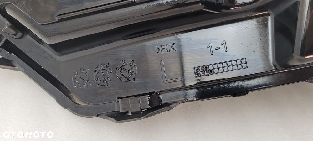 LAMPA LEWA PRZÓD NISSAN QASHQAI III J12 2021- KOITO 100-8D02F 26060-6HN2C - 7