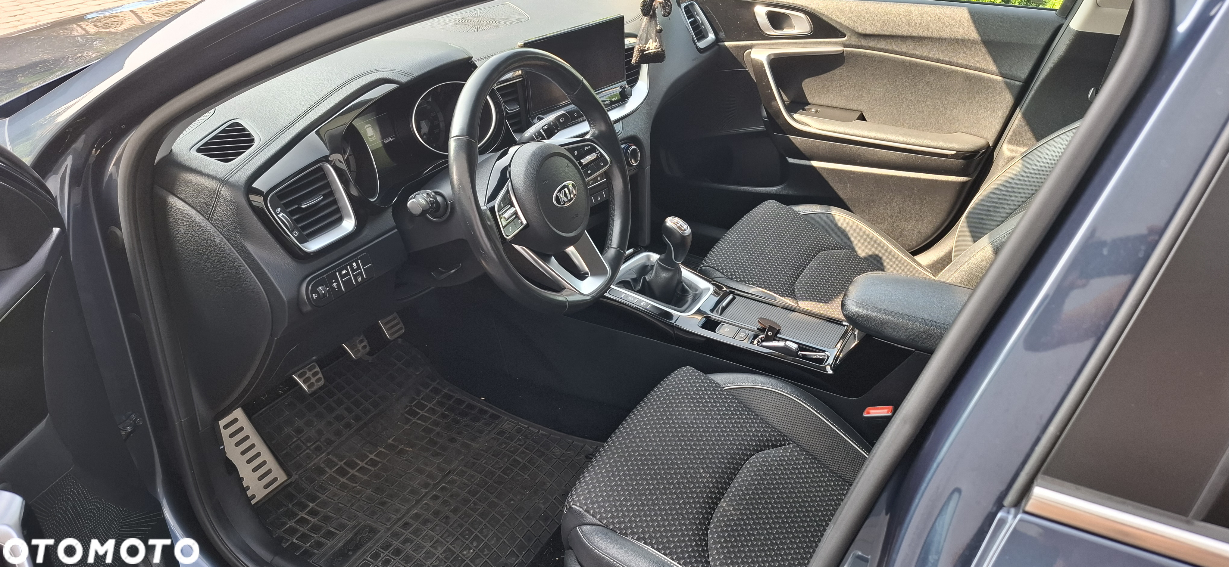 Kia Ceed 1.4 T-GDI L Business Line Plus - 10