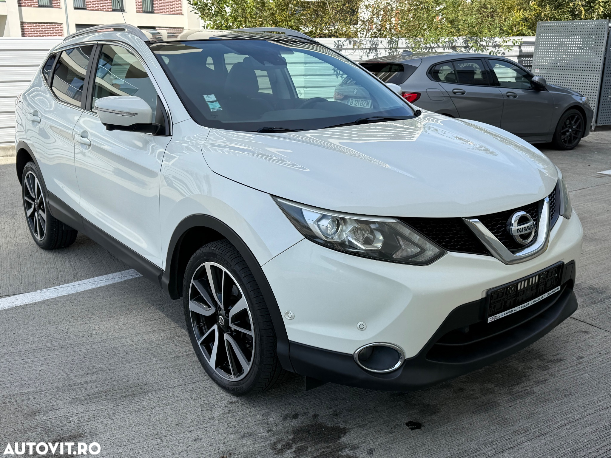 Nissan Qashqai 1.6 DCI ALL-MODE 4x4i TEKNA - 6