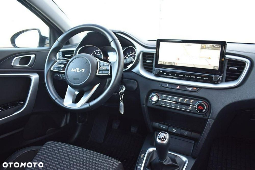 Kia Ceed 1.5 T-GDI M - 13