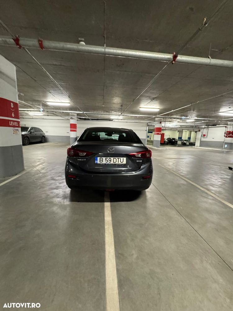 Mazda 3 G120 Revolution - 8