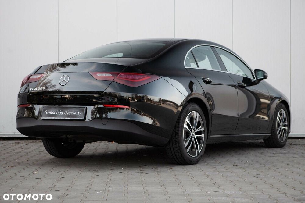 Mercedes-Benz CLA 200 mHEV 7G-DCT - 9