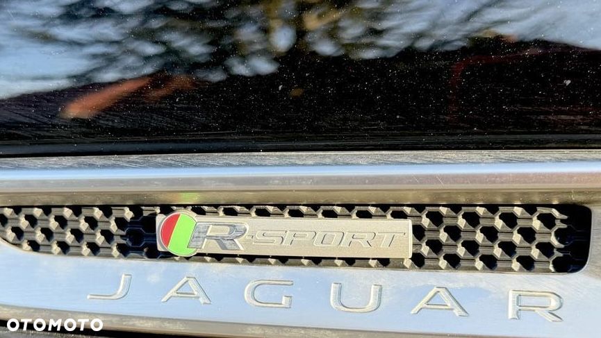 Jaguar F-Pace 2.0 i4D AWD R-Sport - 8