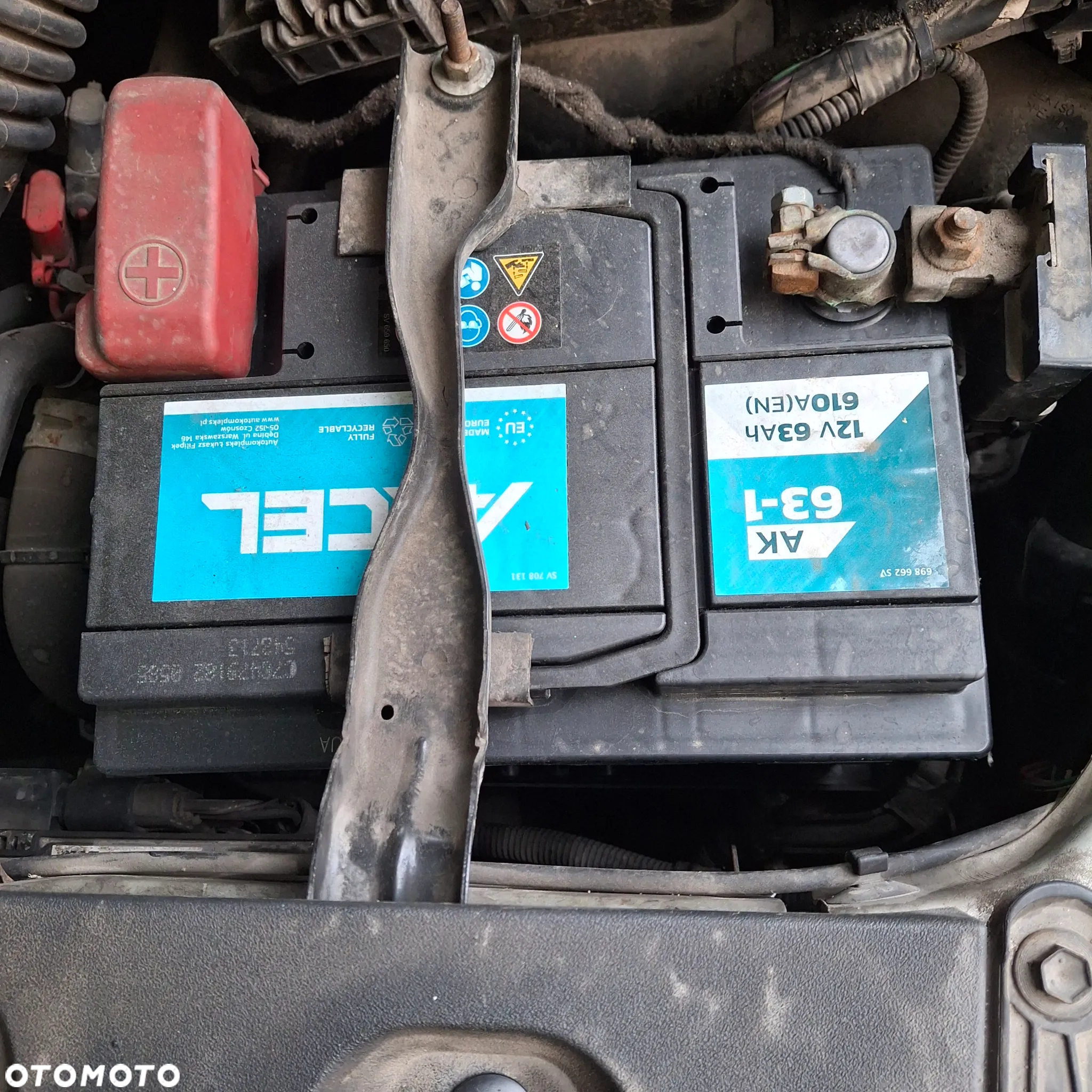 Toyota Avensis 1.8 Premium - 17