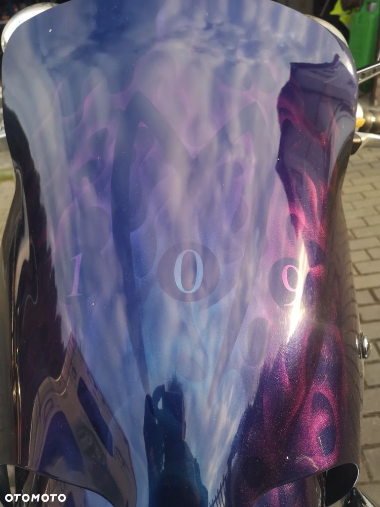 Suzuki Boulevard - 8