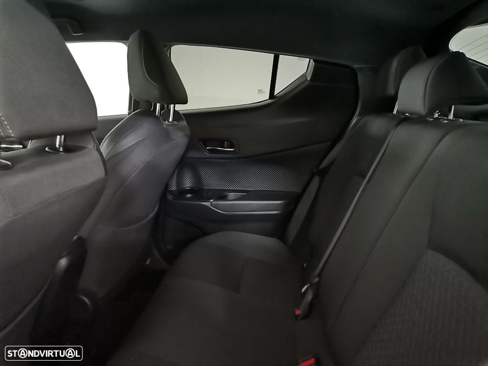 Toyota C-HR - 12