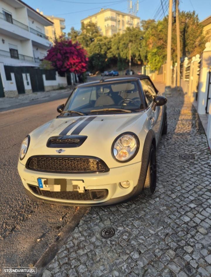 MINI Cabrio - 2