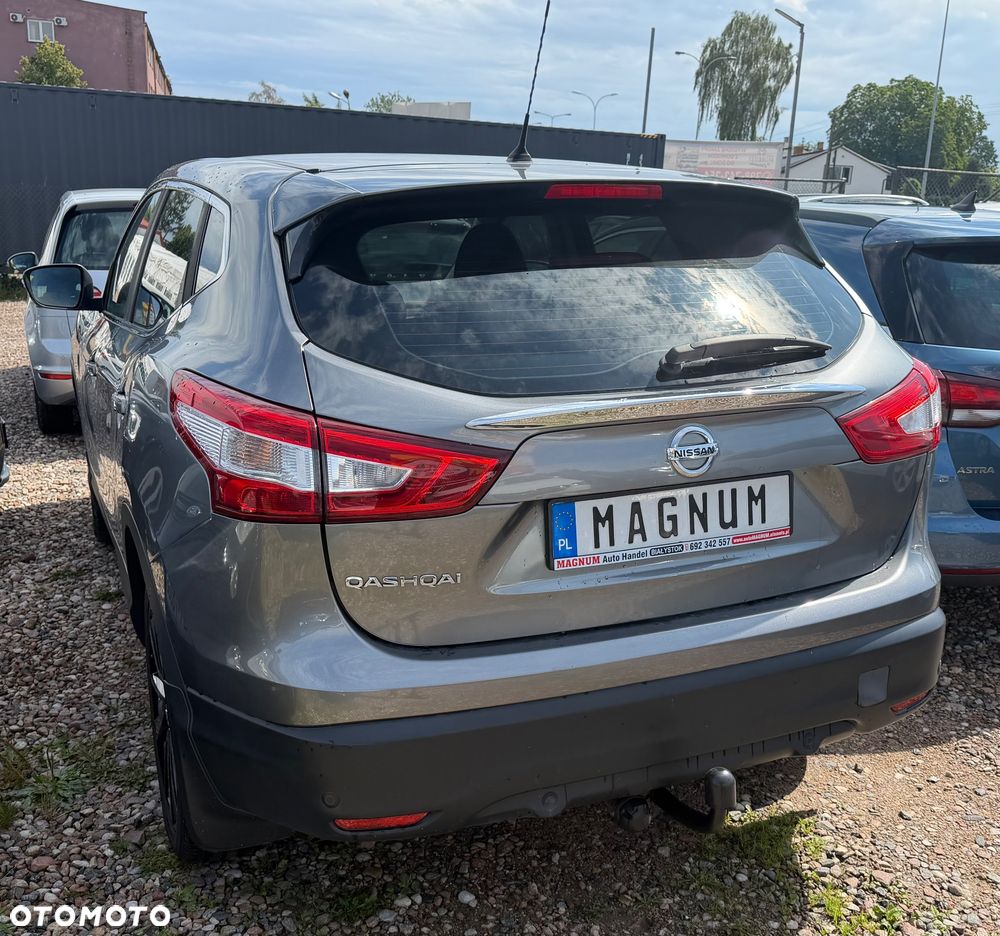 Nissan Qashqai 1.2 DIG-T Tekna EU6 - 4