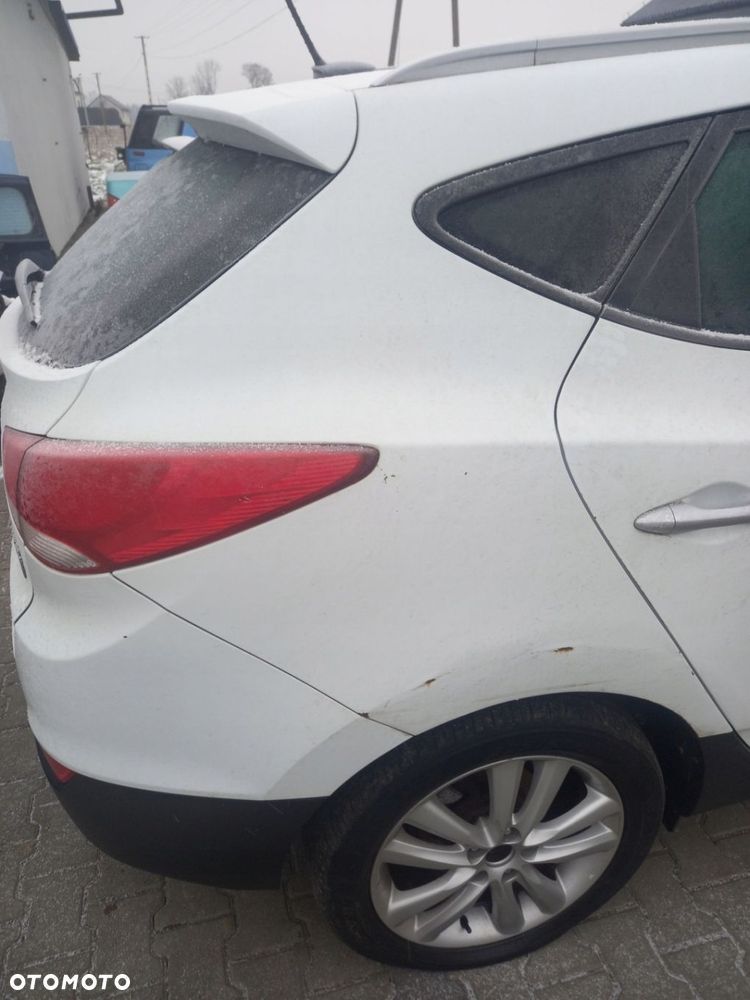 HYUNDAI IX35 ĆWIARTKA BŁOTNIK TYŁ TYLNY PRAWY WD
