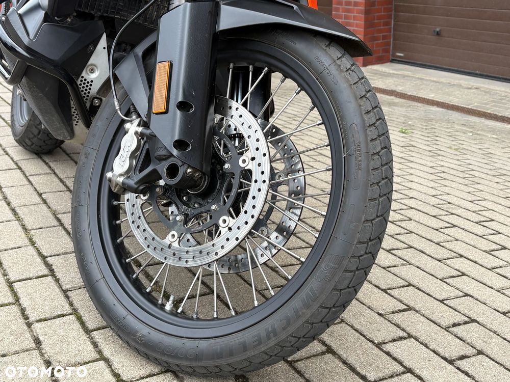 KTM Adventure 790 - 16