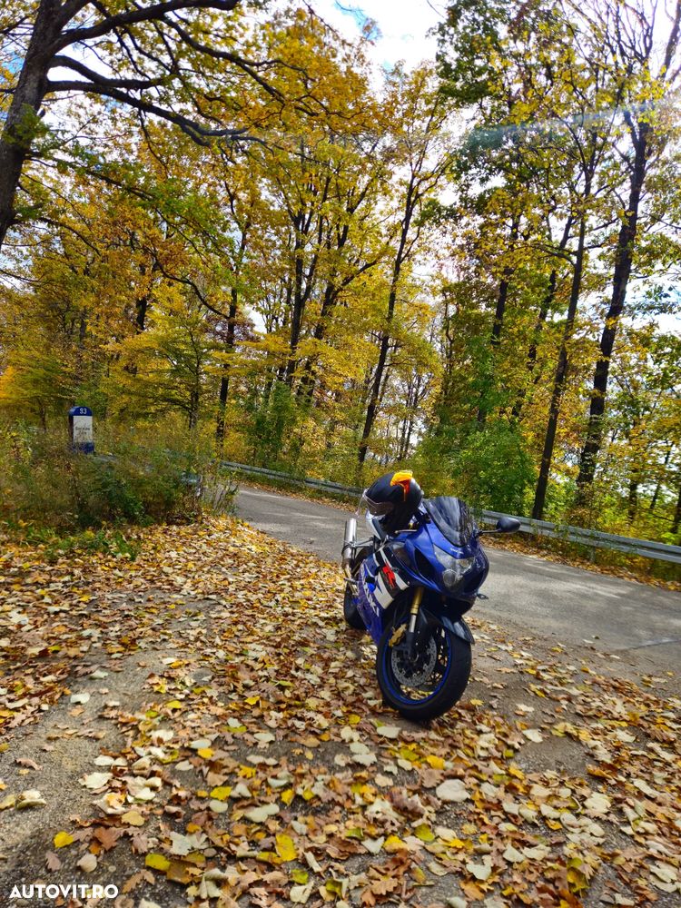 Suzuki GSX-R 600 - 1