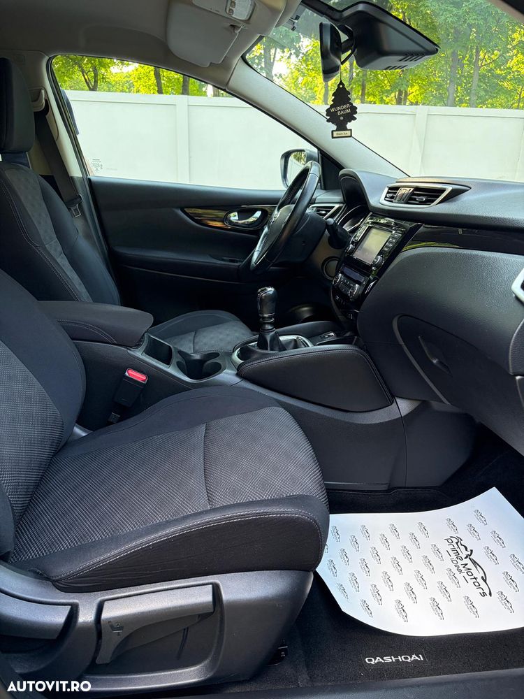 Nissan Qashqai 1.5 DCI Start/Stop N-Connecta - 23