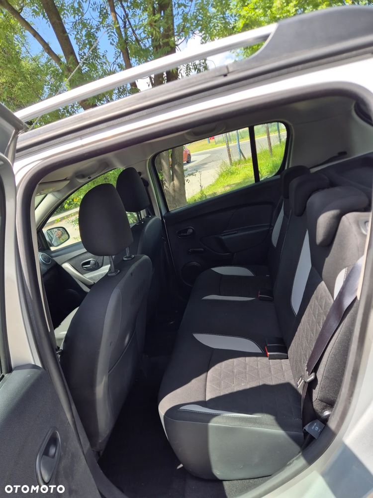 Dacia Sandero Stepway TCe 90 (S&S) Celebration - 11
