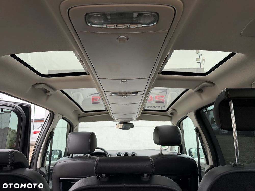 Ford Galaxy 2.0 TDCi DPF Titanium - 12