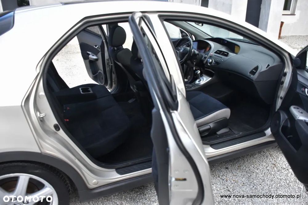 Honda Civic 1.8i-VTEC Automatik Executive - 35