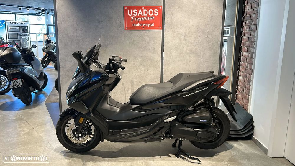 Honda Forza - 1