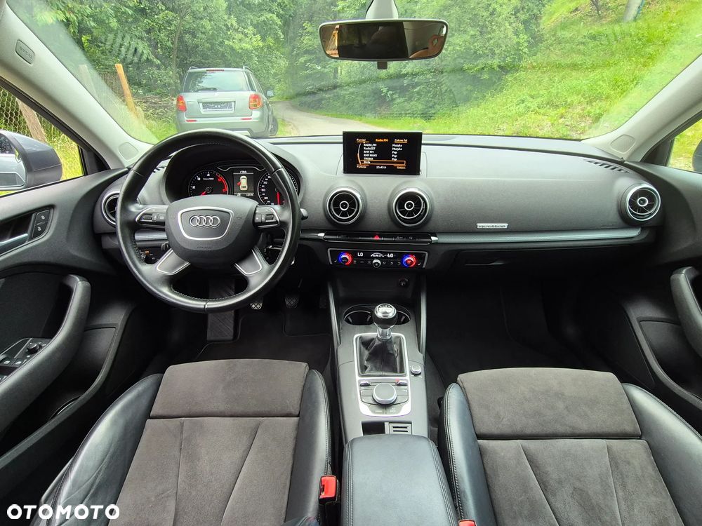 Audi A3 Sportback 2.0 TDI (clean diesel) quattro Attraction - 4