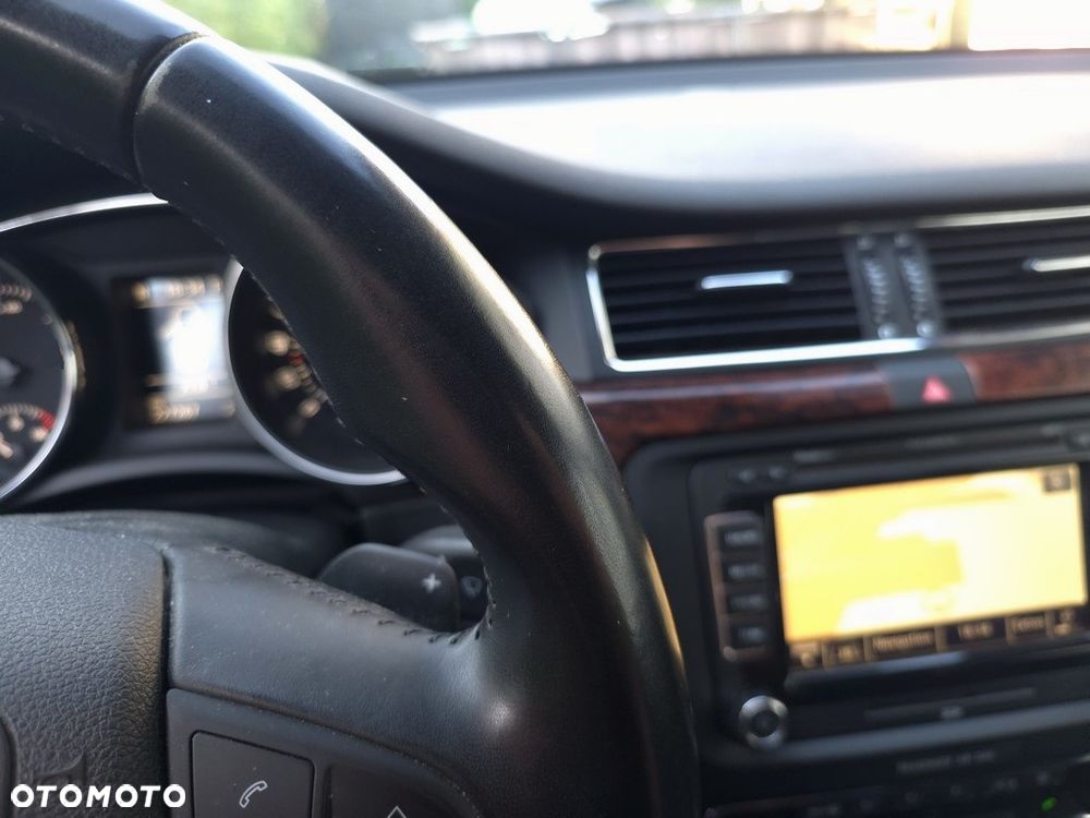 Skoda Superb 2.0 TDI Platinum DSG - 23