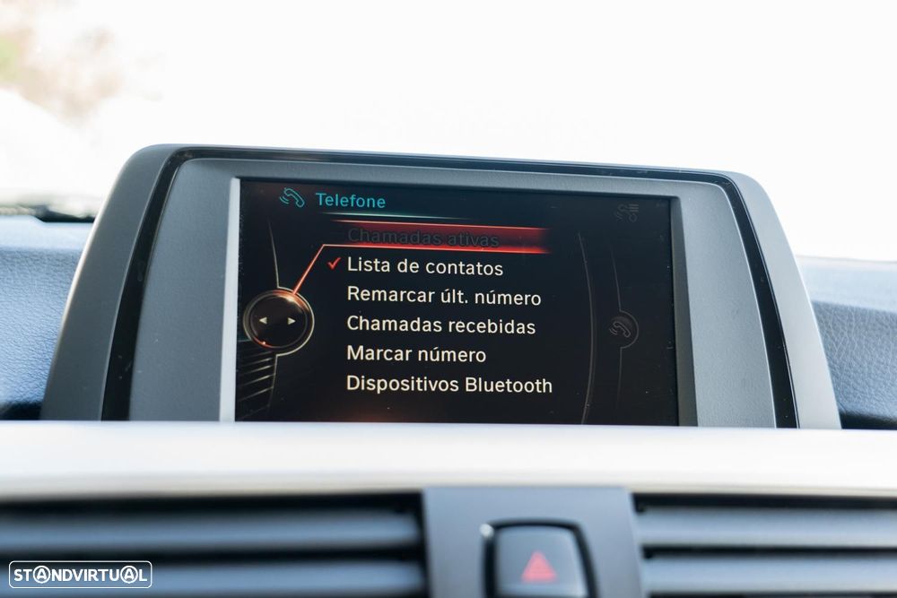 BMW 318 d - 13