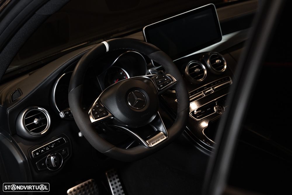 Mercedes-Benz C 63 AMG S - 22