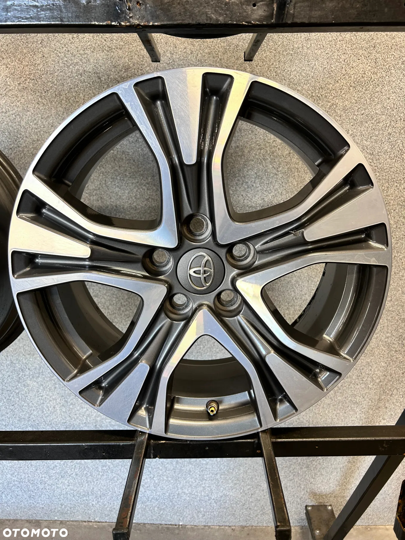 4 FELGI ALU. TOYOTA  RAV 4, AVENSIS 17'' +TPMS  7J ET39 - 11
