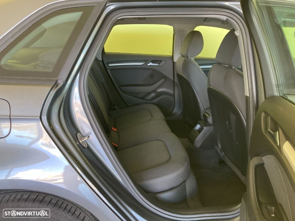 Audi A3 Sportback 1.6 TDI - 9
