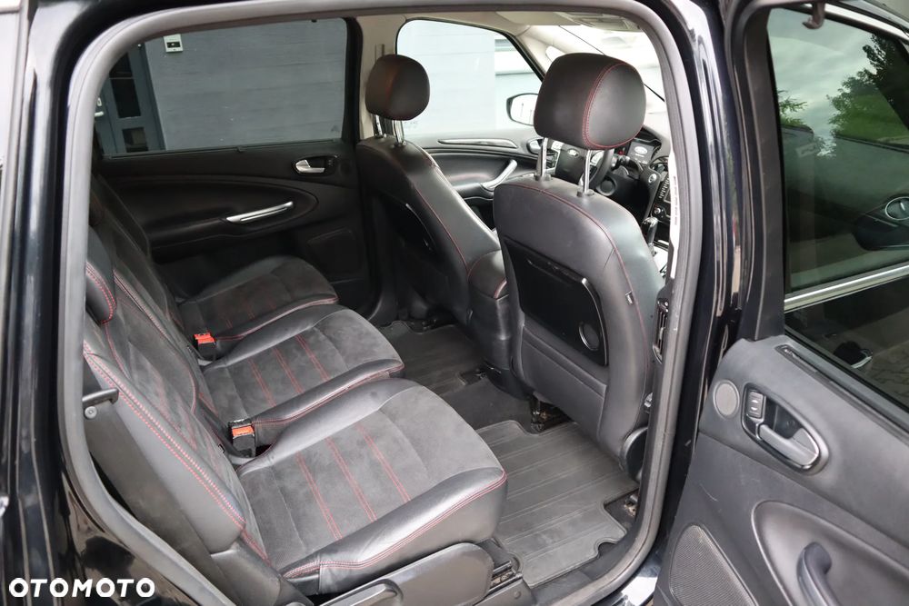 Ford S-Max - 8