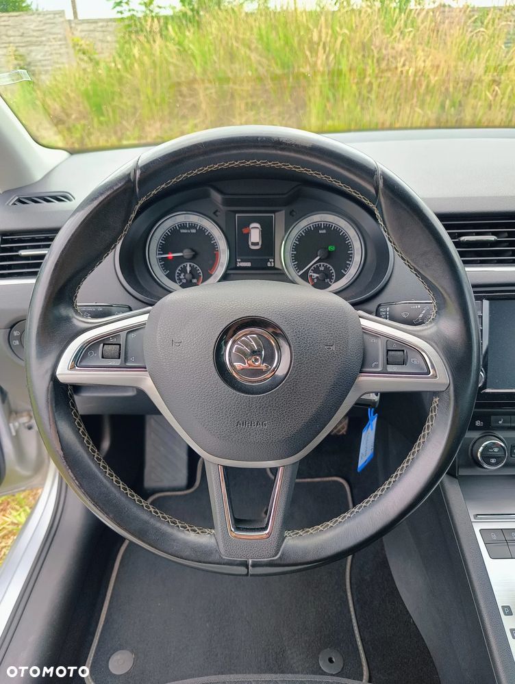 Skoda Octavia 1.6 TDI Edition DSG - 21