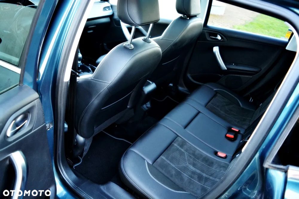 Peugeot 2008 PureTech 110 GPF Stop&Start EAT6 Crossway - 12