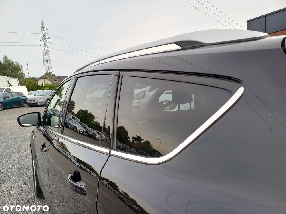 Ford Kuga - 13