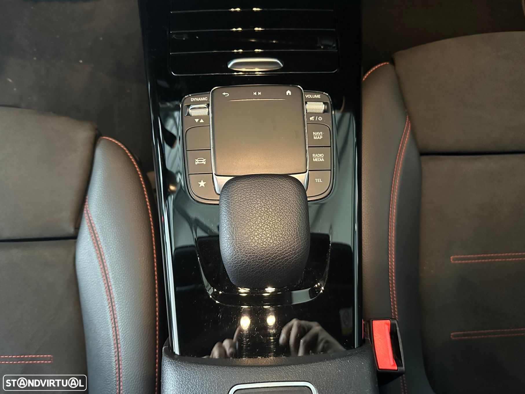 Mercedes-Benz CLA 180 d Shooting Brake AMG Line Aut. - 34