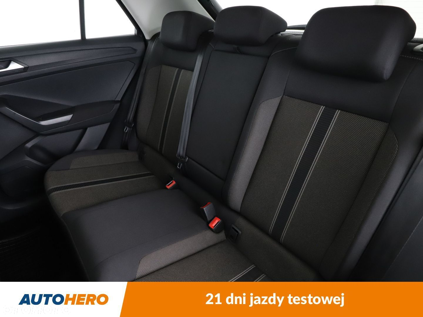 Volkswagen T-Roc - 14