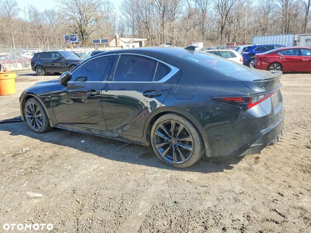 Lexus IS - 2