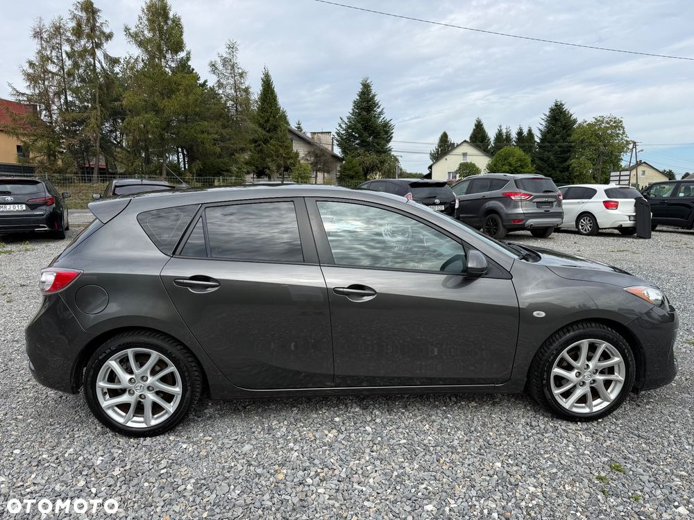 Mazda 3 1.6 Exclusive + - 6