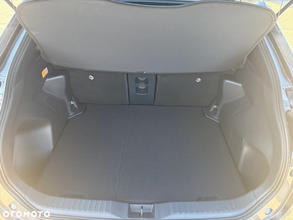 Toyota Yaris Cross - 12